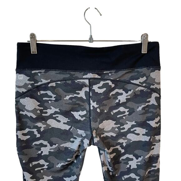 FABLETICS Women's Camo Cropped Capri Workout Leggings Green Gray - Picture 5 of 7